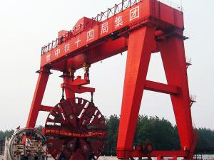盾構(gòu)門式起重機(jī)
